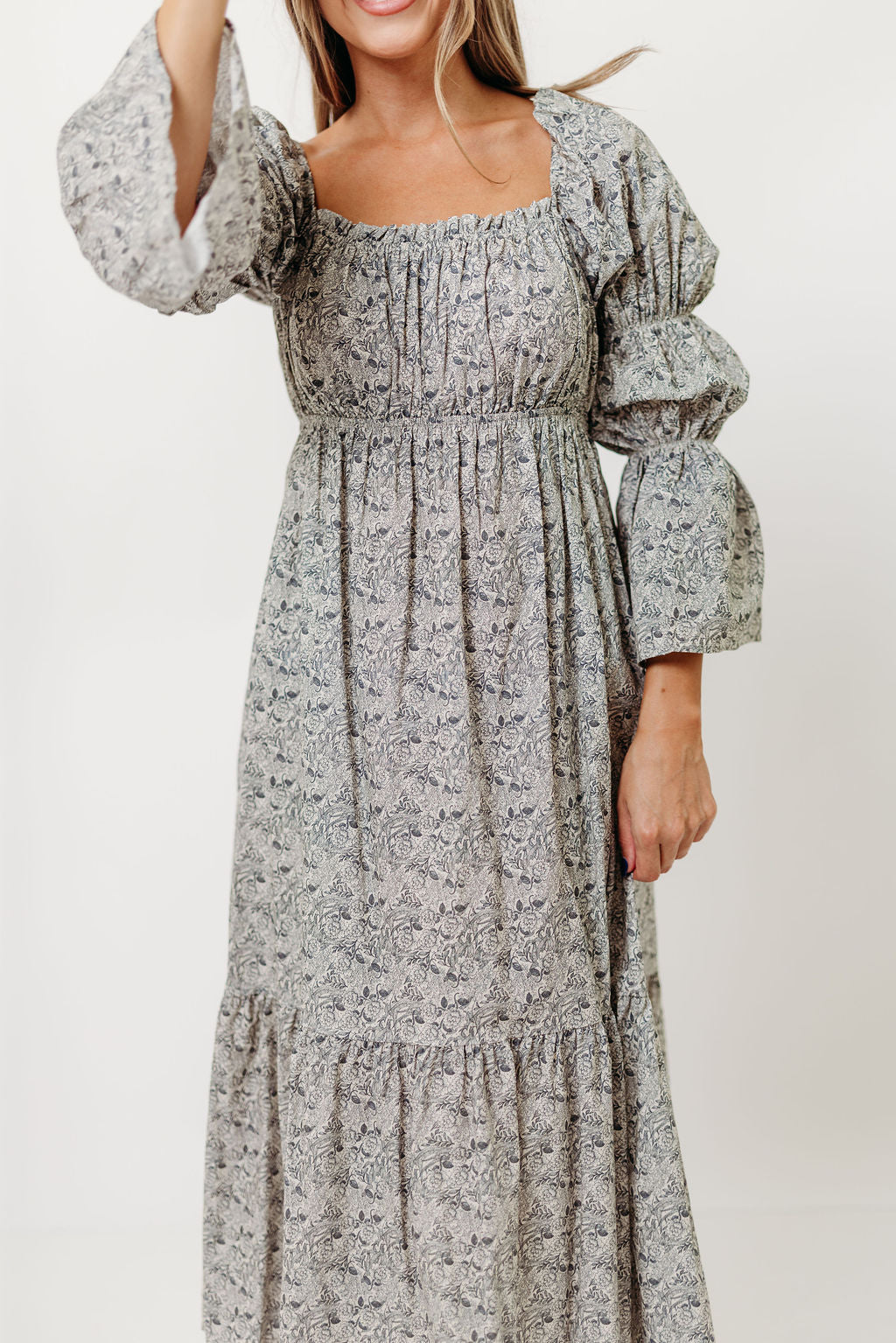 Julianna 100% Cotton Floral Print Tiered Midi Dress in Cream/Dark Navy