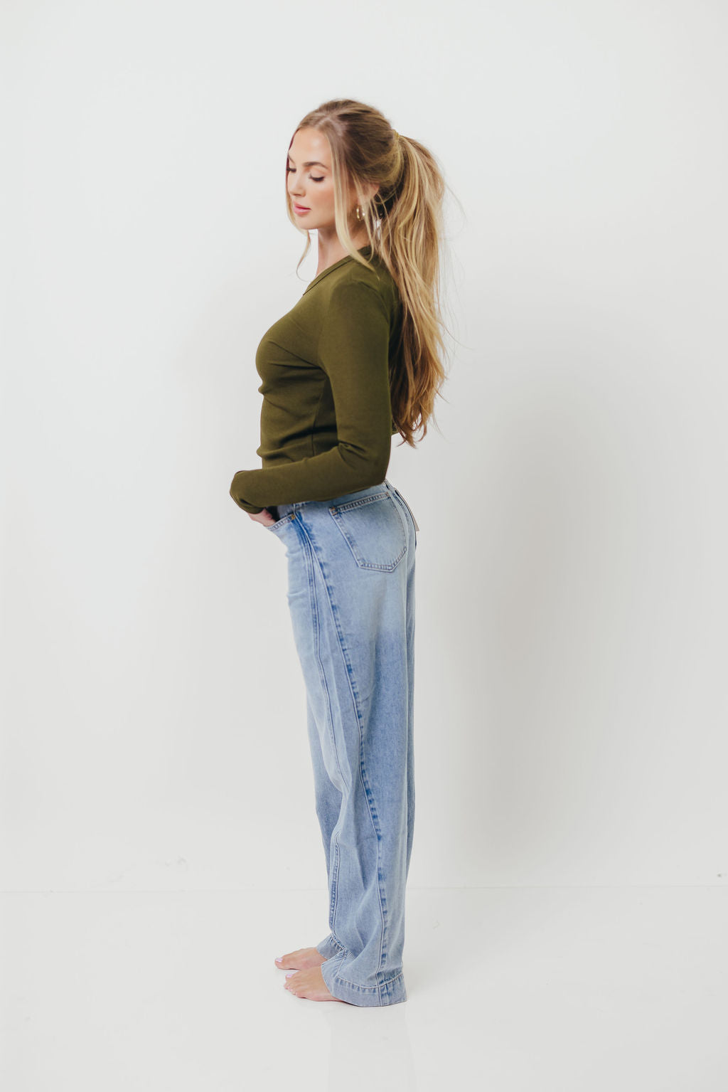 Kathy Long Sleeve Tee in Olive