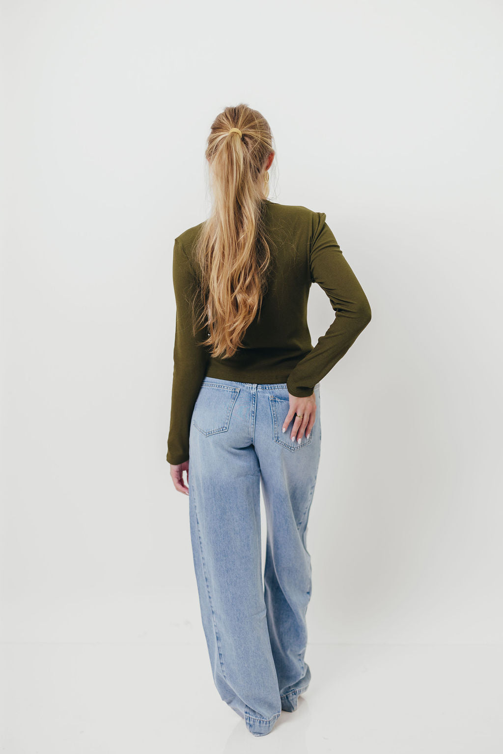 Kathy Long Sleeve Tee in Olive