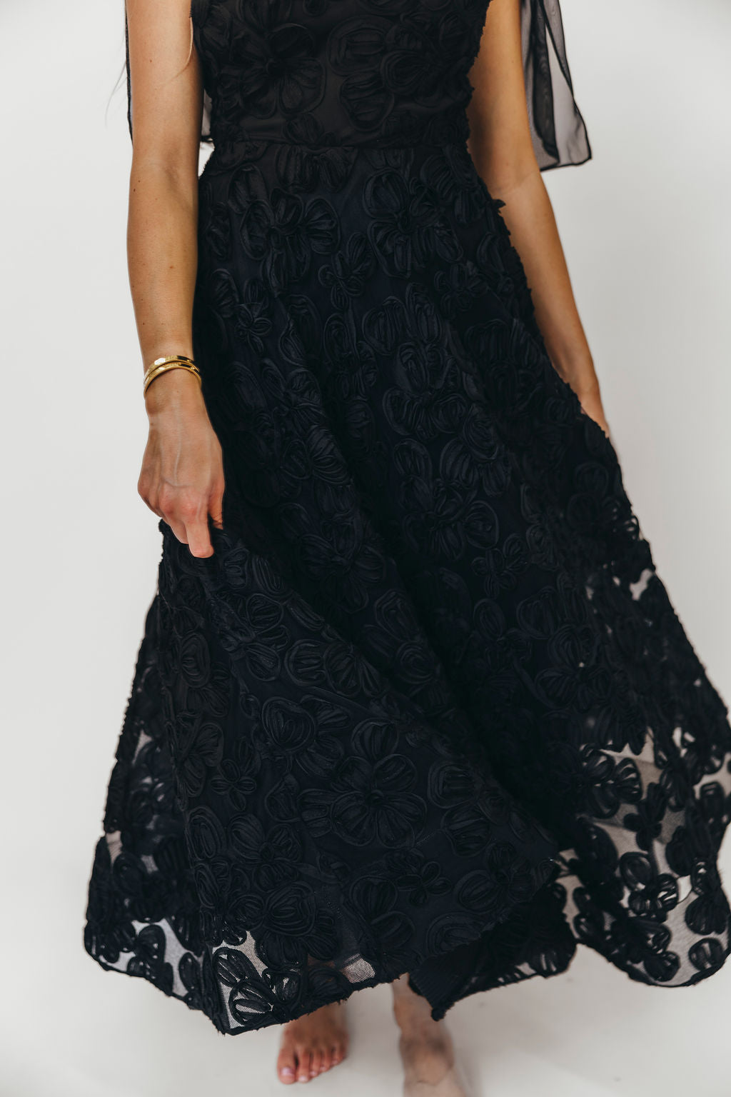 Zinnia 3D Textured Lace Midi Dress in Black