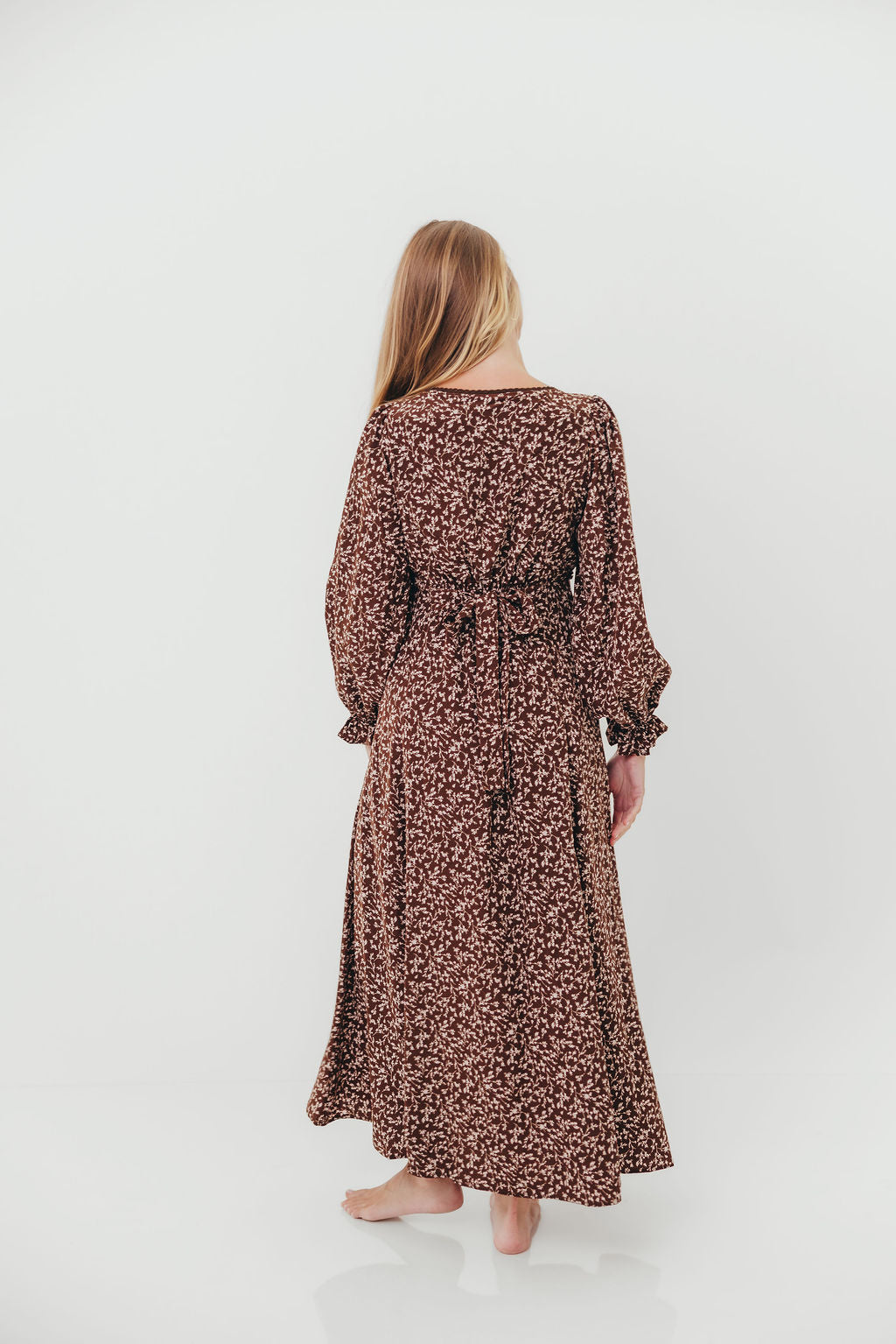 Erin Floral Maxi Dress in Mocha