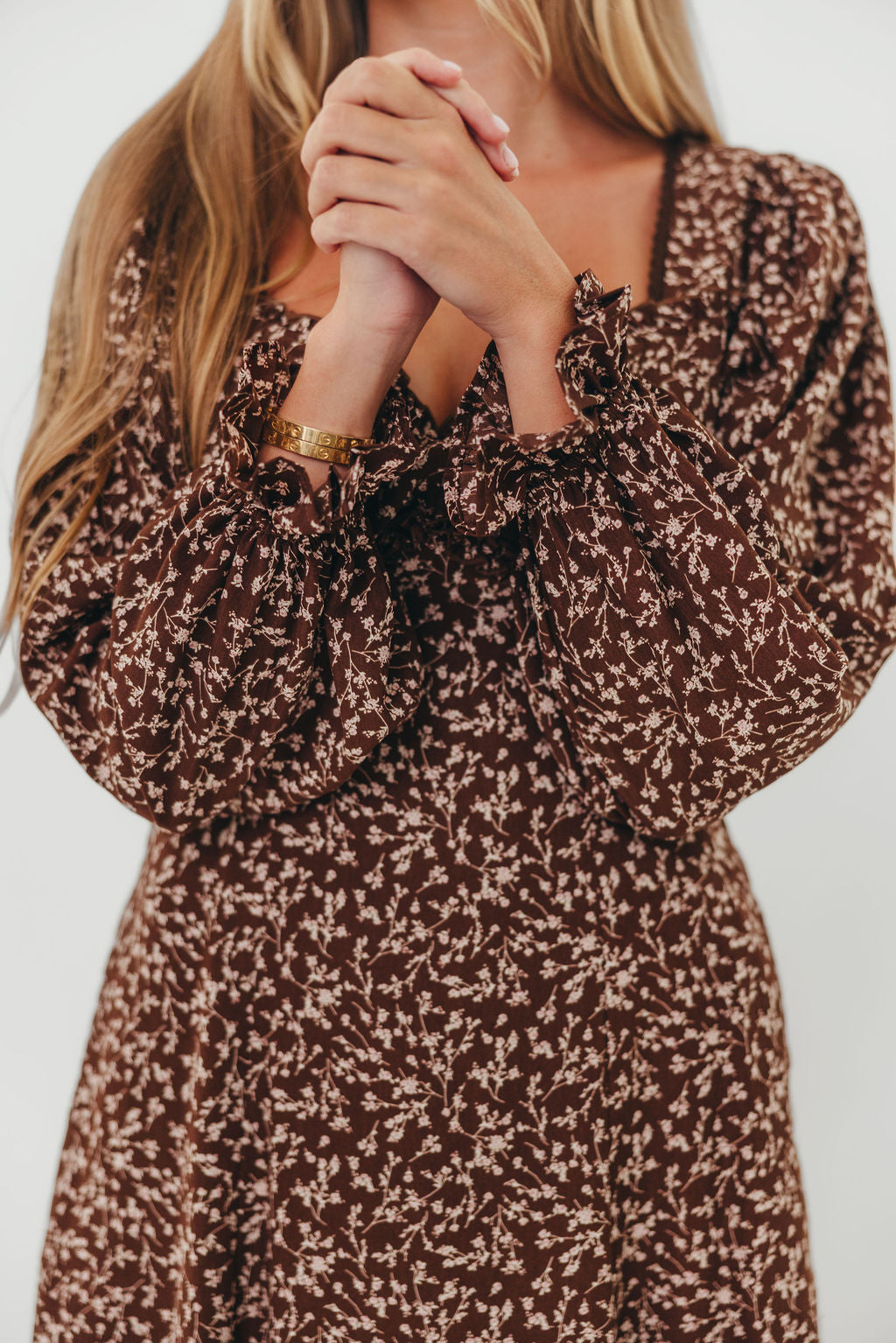 Erin Floral Maxi Dress in Mocha