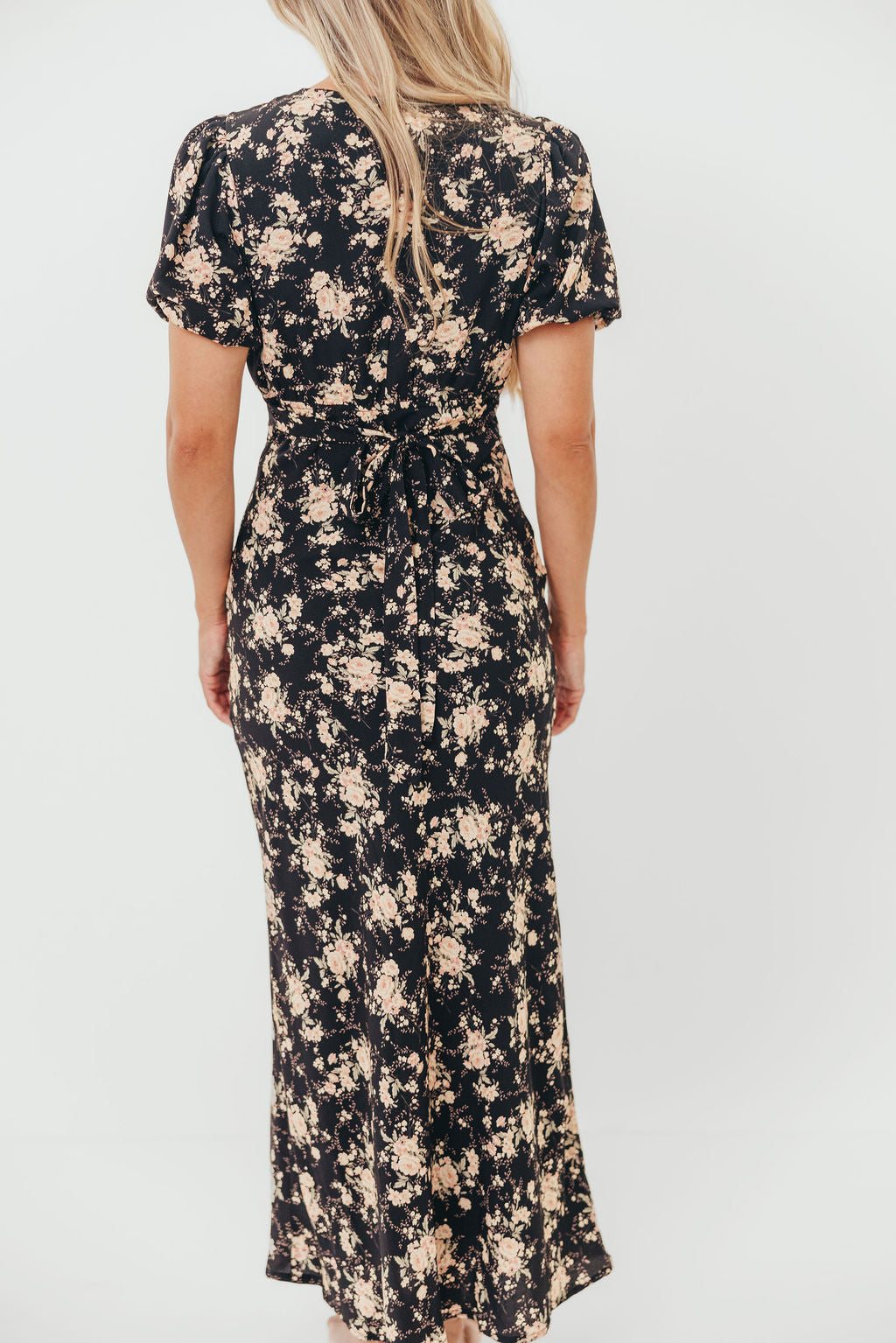 Annie Maxi Dress in Black Floral