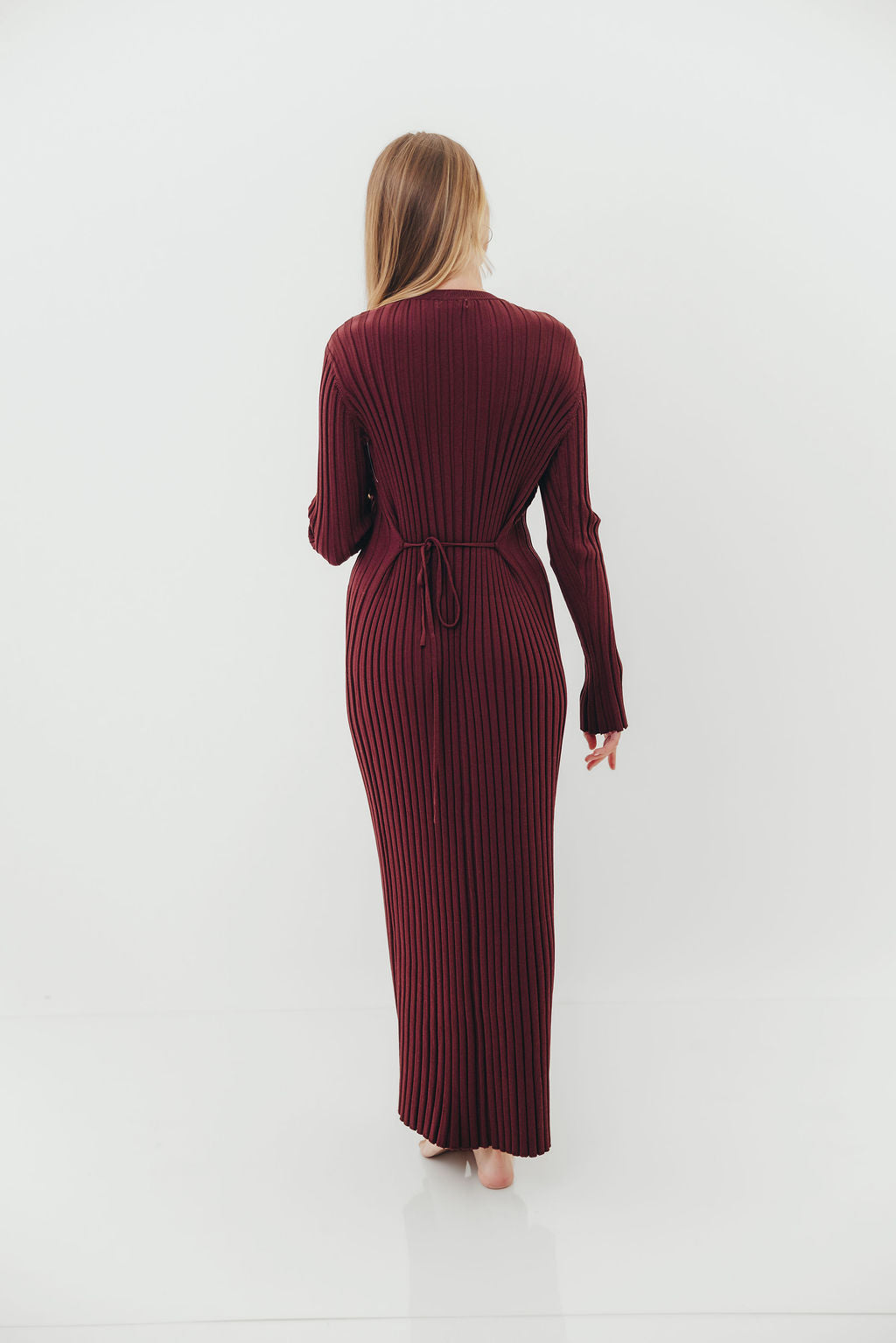 Colette Premium Long Sleeved Ribbed Knit Maxi Dress in Burgundy - Bump Friendly