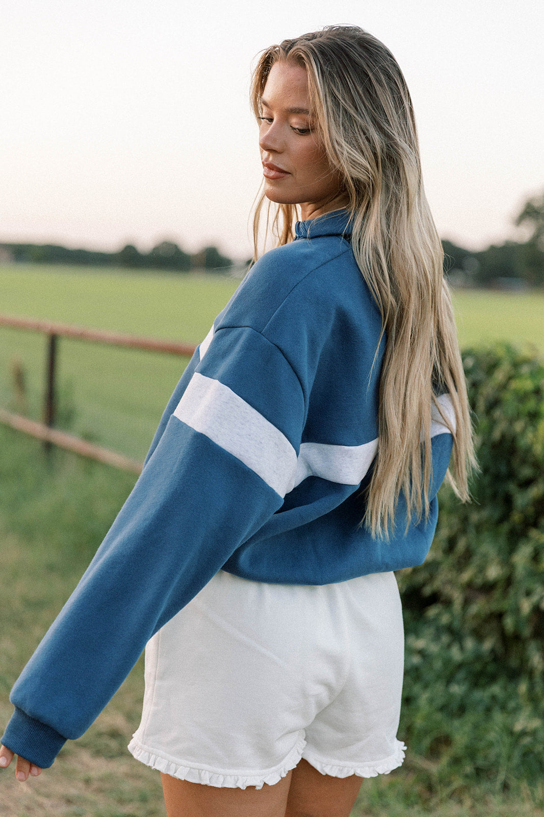 Tai Quarter Zip Two-Tone Sweatshirt in Navy/Grey