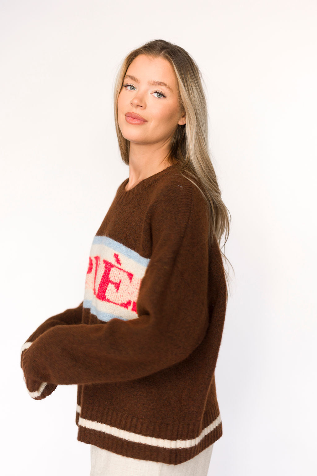 Apres Pullover Sweater Top in Chocolate