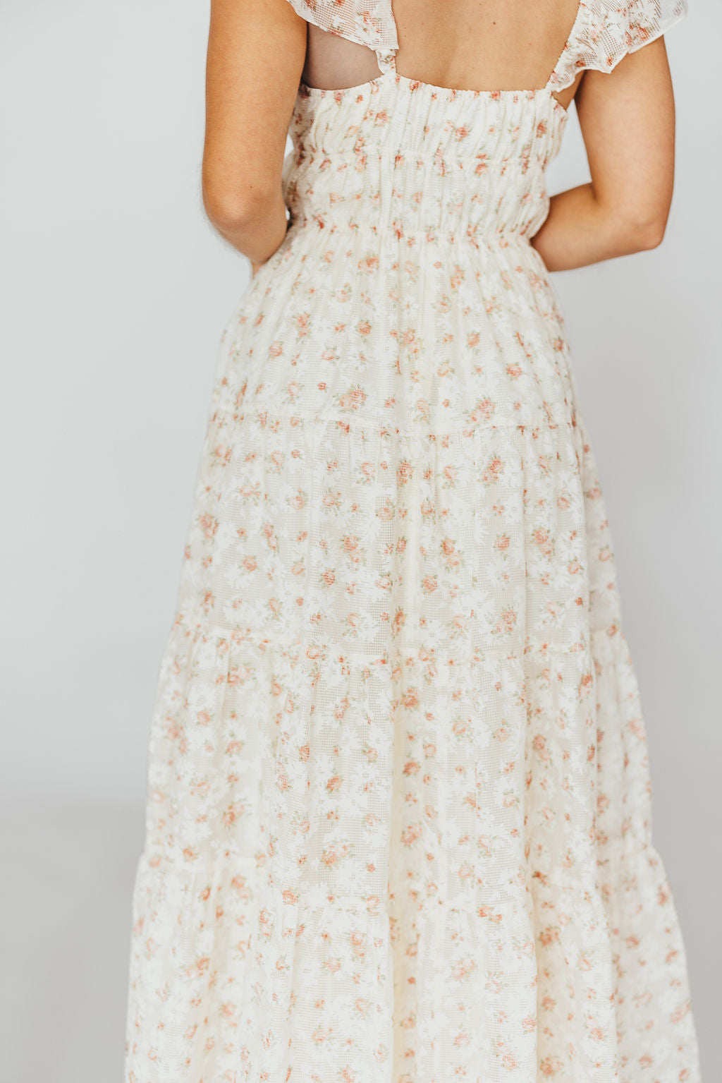Charming Floral & Gingham Ruffled Maxi Dress in Cream/Peach Floral