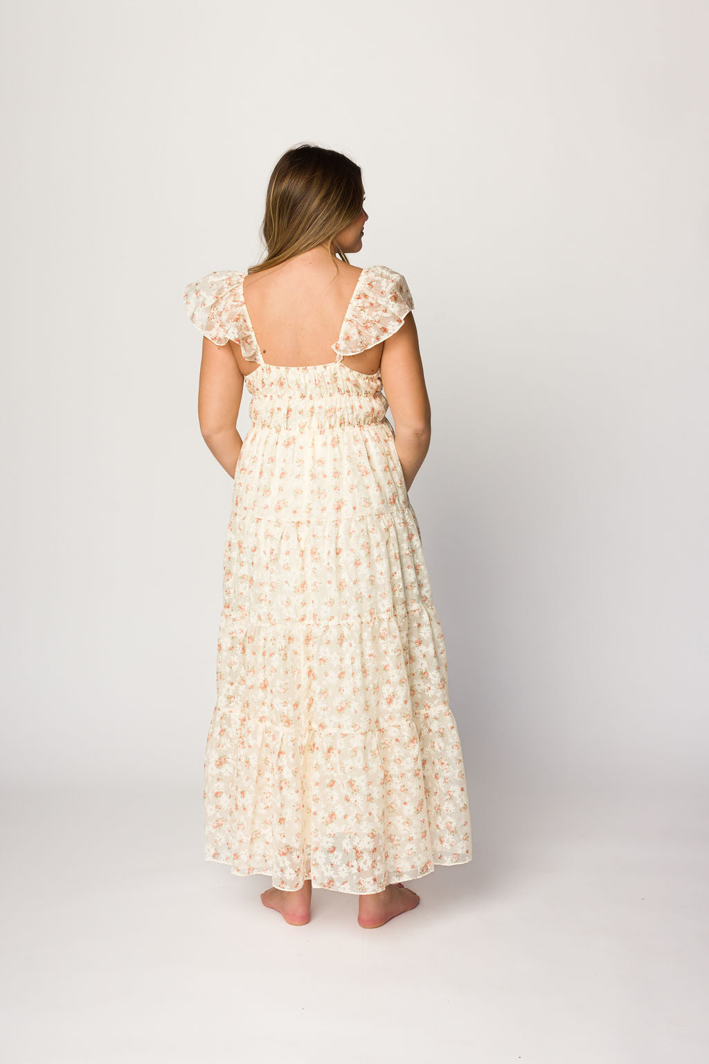 Charming Floral & Gingham Ruffled Maxi Dress in Cream/Peach Floral