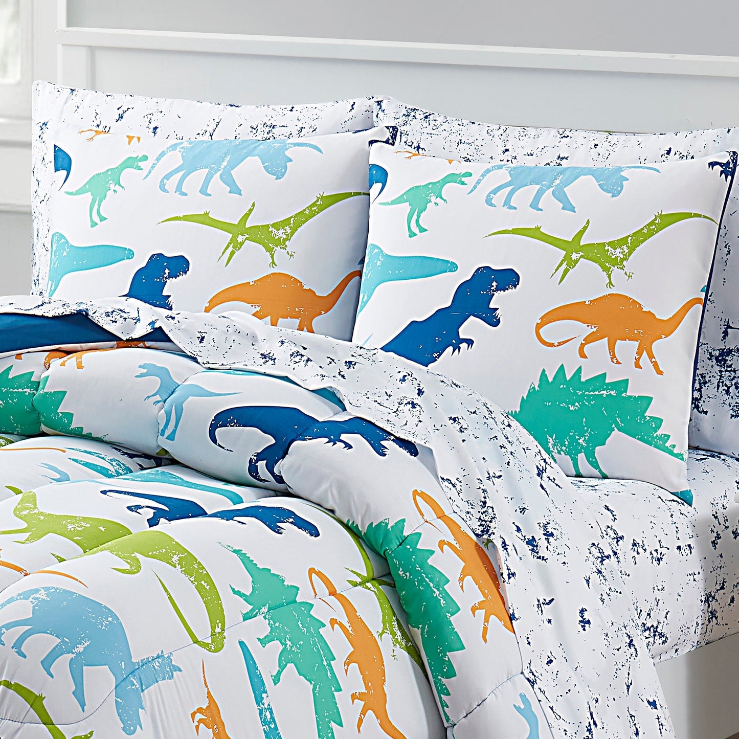 Kids Dinosaurs Bed in a Bag 5 Piece Comforter, Sham & Sheet Set