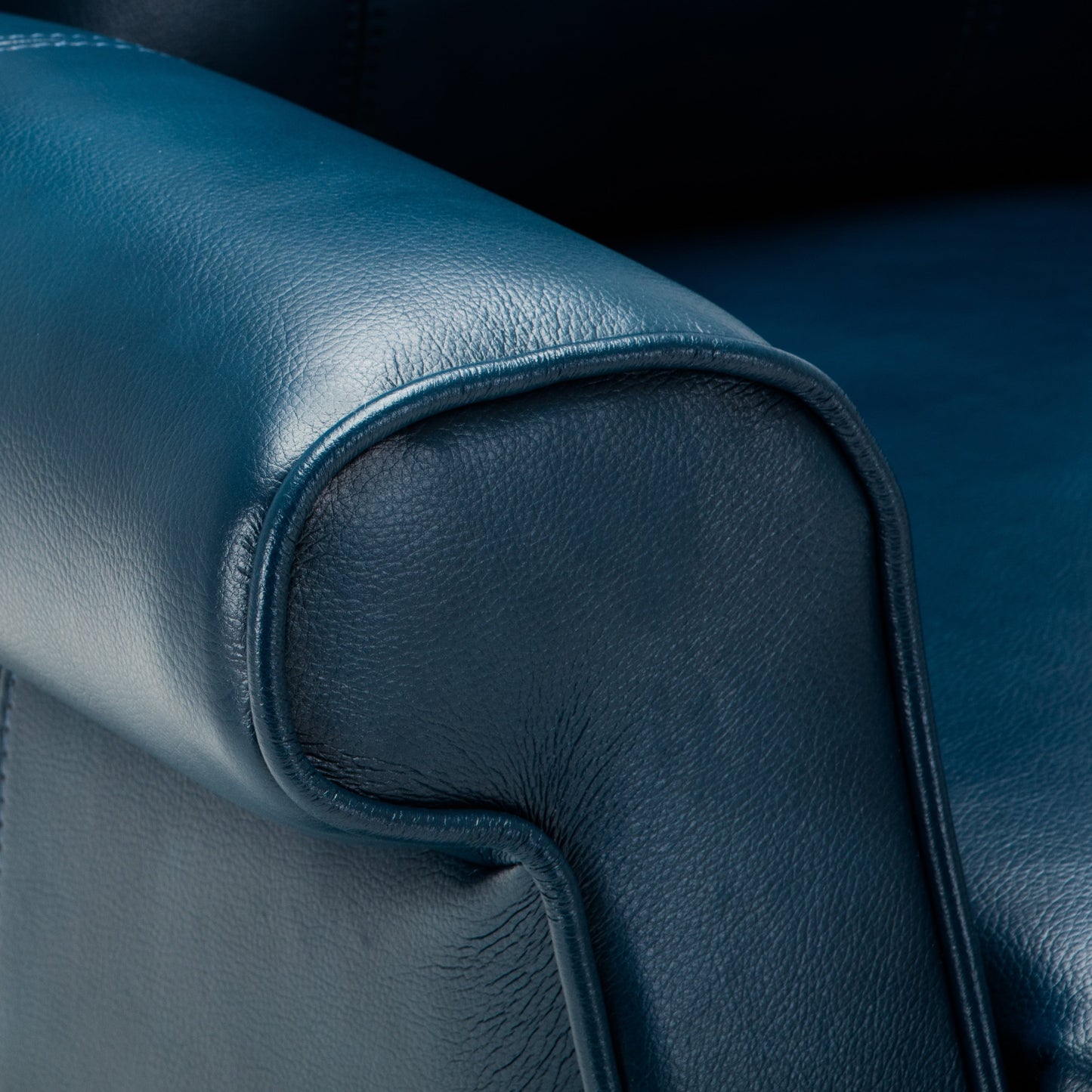 Lawrence Traditional Lift Chair by Greyson Living