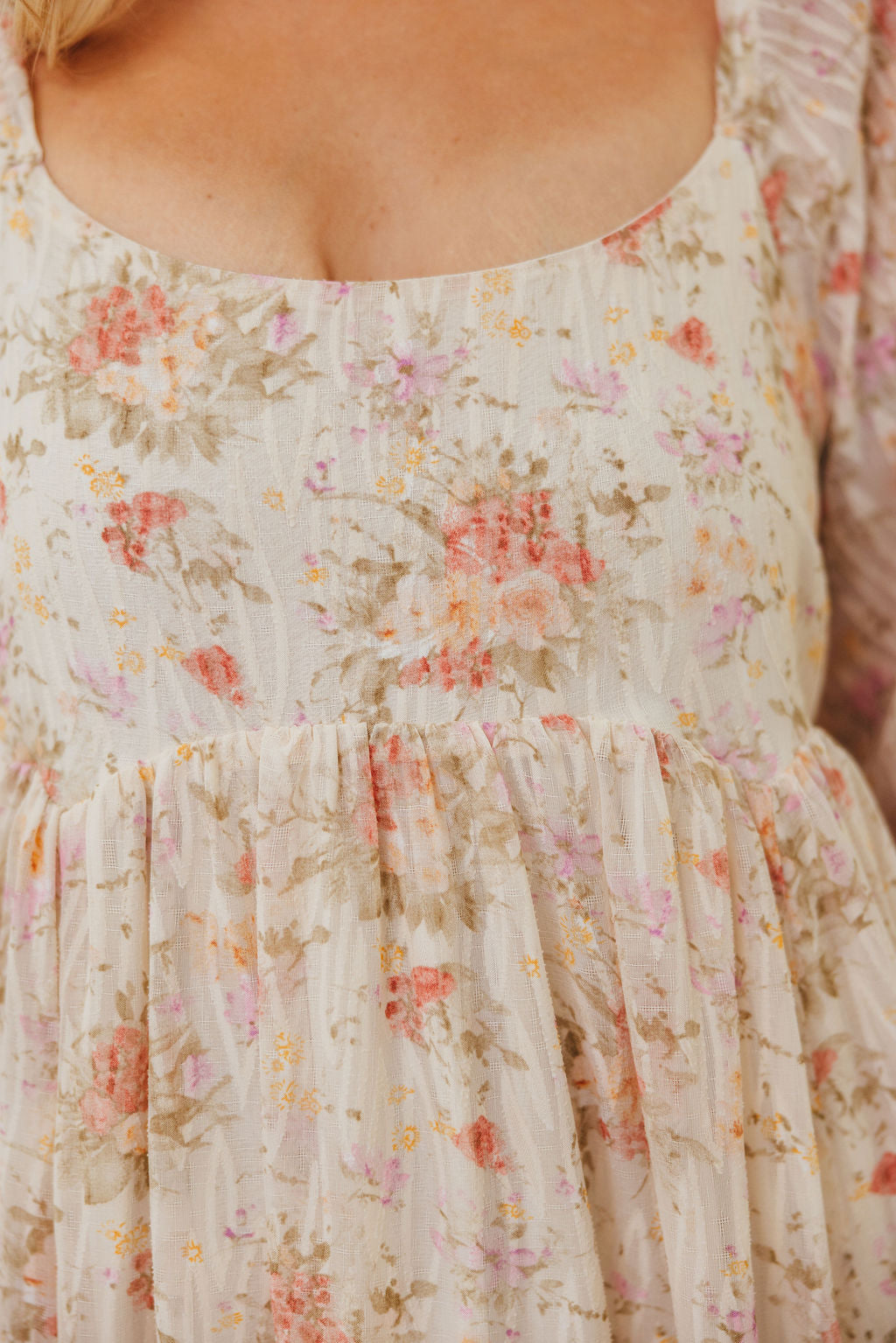 Rosey Woven Floral Print Empire Maxi Dress in Cream Multi - Bump Friendly