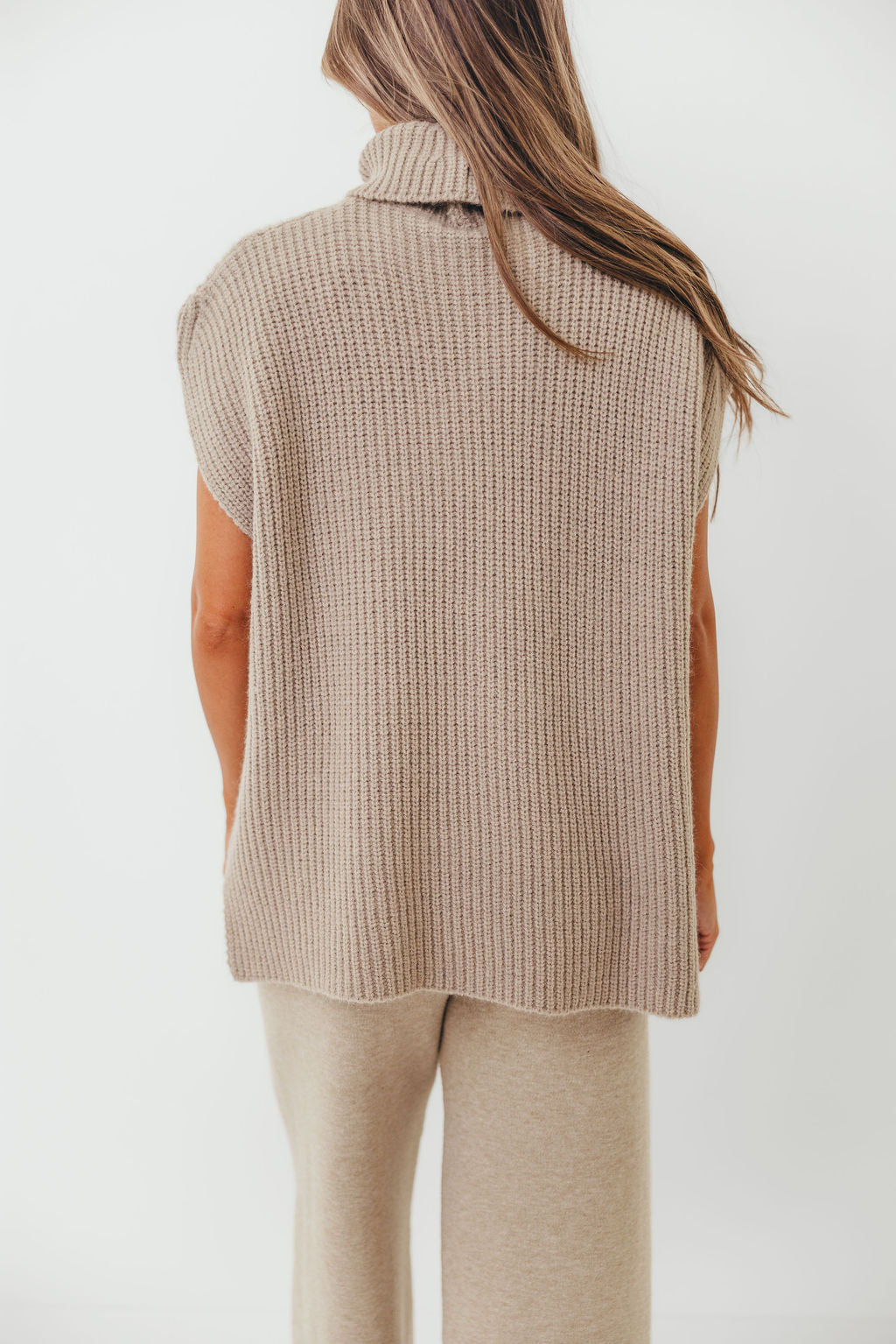 Hilaria Turtle Neck Sweater Top and Pants Set in Stone
