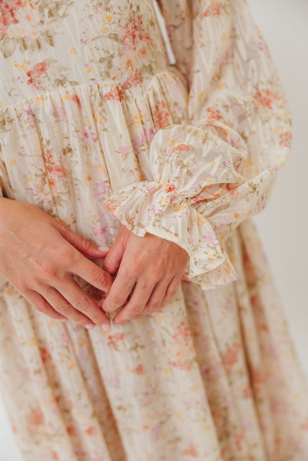 Rosey Woven Floral Print Empire Maxi Dress in Cream Multi - Bump Friendly