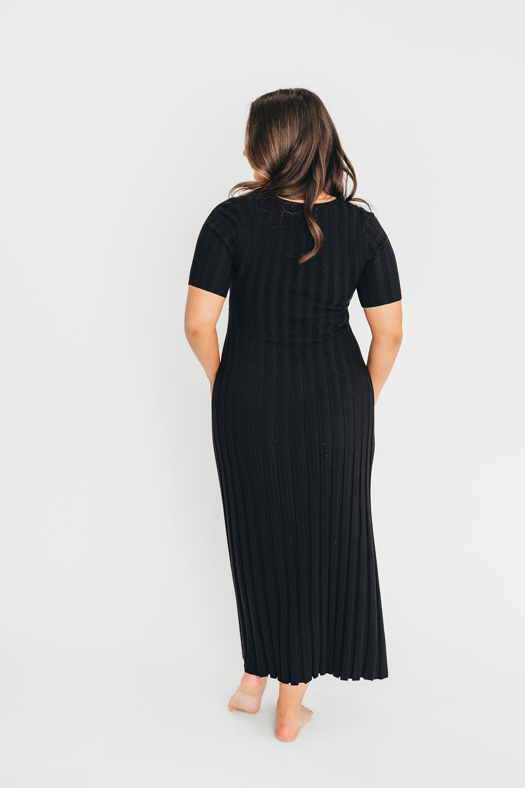 Oakley Ribbed Maxi Dress in Black - Bump Friendly