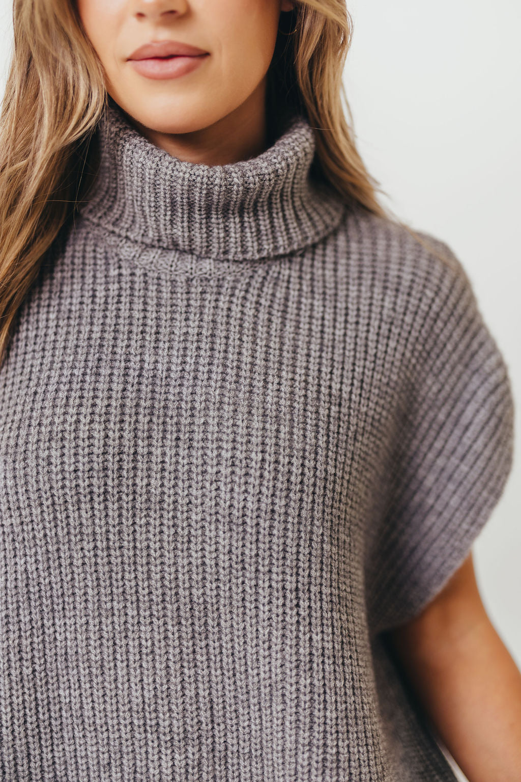 Hilaria Turtle Neck Sweater Top and Pants Set in Charcoal