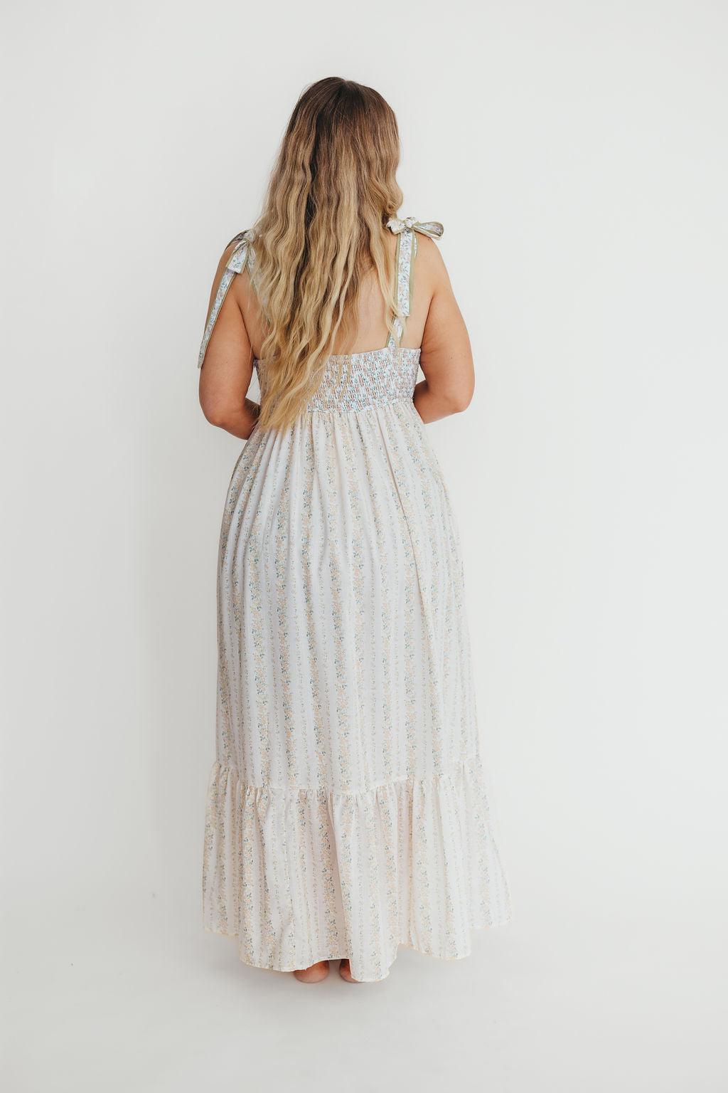 Kelly Adjustable Tie Maxi Dress in Pale Peach Floral