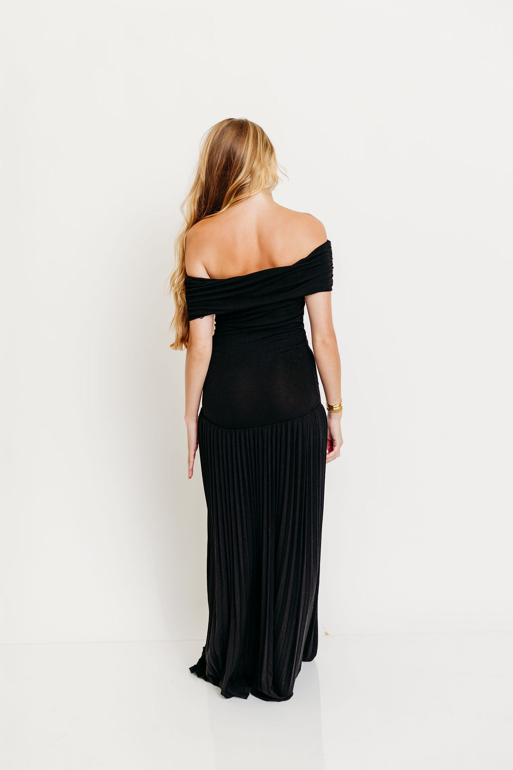 Elina Maxi Dress in Black