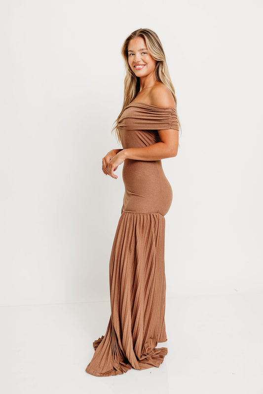 Elina Maxi Dress in Brown