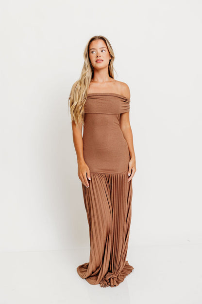 Elina Maxi Dress in Brown