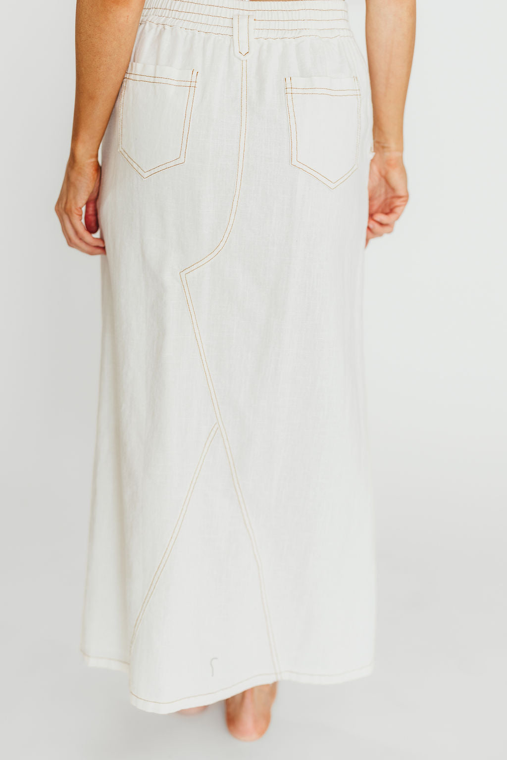 Marium Washed Linen Blend Maxi Skirt in Off-White