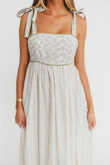 Kelly Adjustable Tie Maxi Dress in Pale Peach Floral