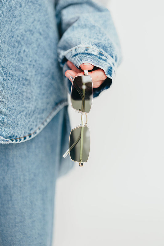 The Monroe Sunglasses in Gold-Green