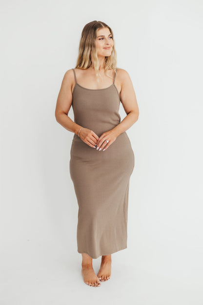 Alexa Ribbed Maxi Dress in Burnt Taupe