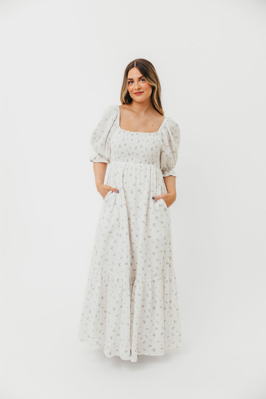Livvy 100% Cotton Maxi Dress in Off-White / Blue Floral - Bump Friendly & Inclusive Sizing