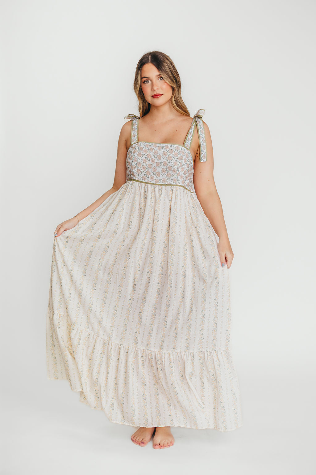 Kelly Adjustable Tie Maxi Dress in Pale Peach Floral