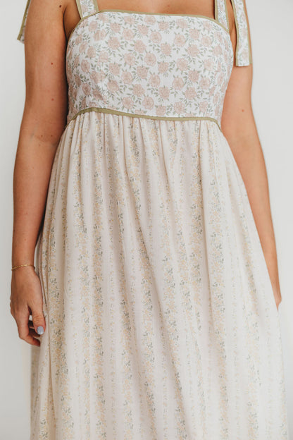 Kelly Adjustable Tie Maxi Dress in Pale Peach Floral