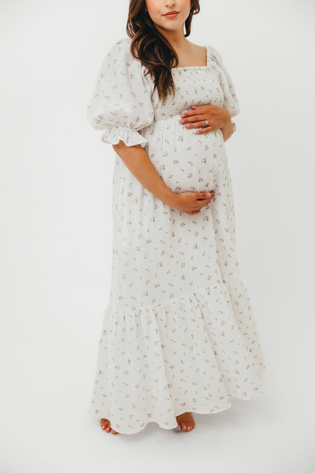 Livvy 100% Cotton Maxi Dress in Off-White / Blue Floral - Bump Friendly & Inclusive Sizing