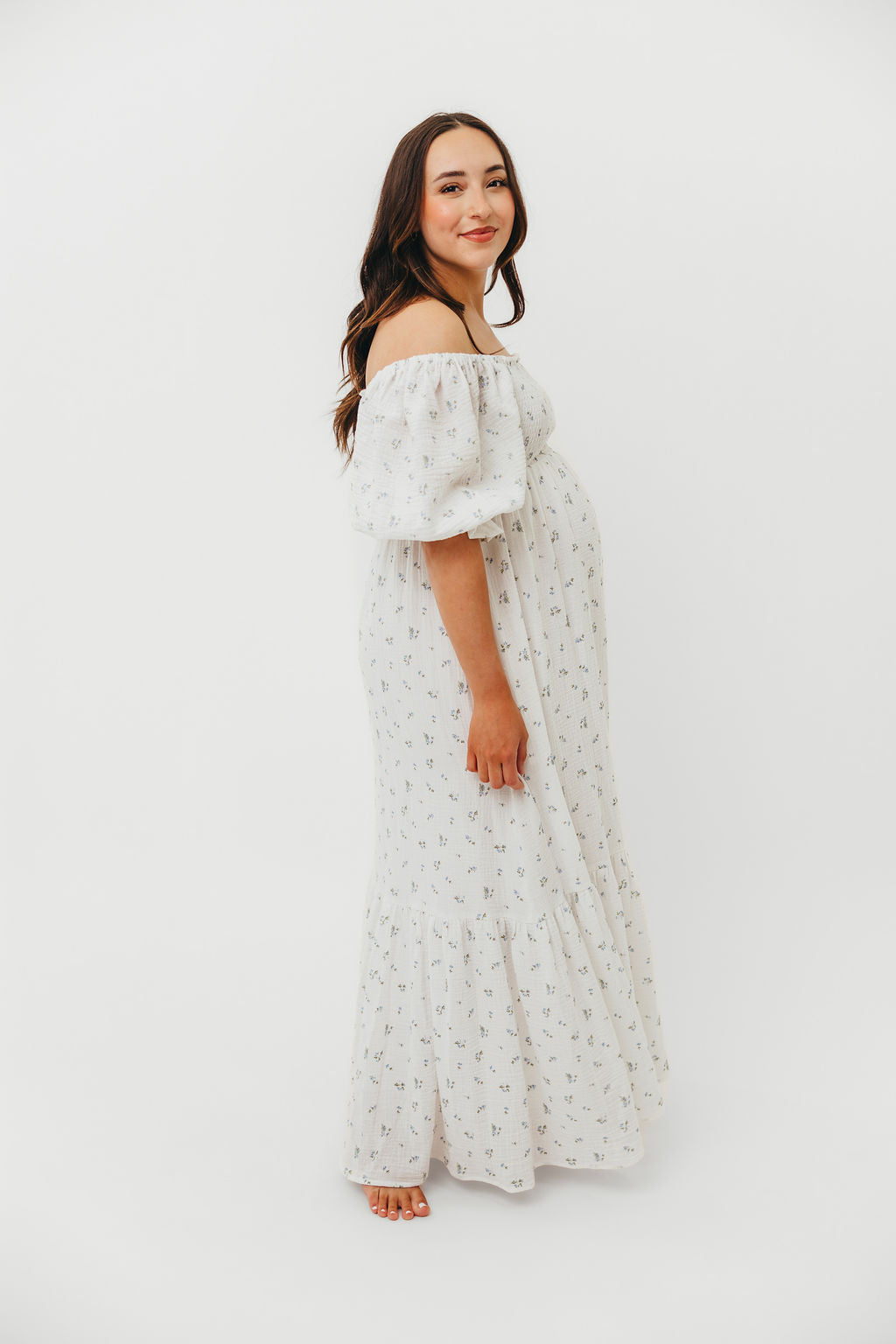 Livvy 100% Cotton Maxi Dress in Off-White / Blue Floral - Bump Friendly & Inclusive Sizing