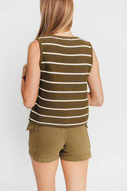 Joann Cargo Short in Olive