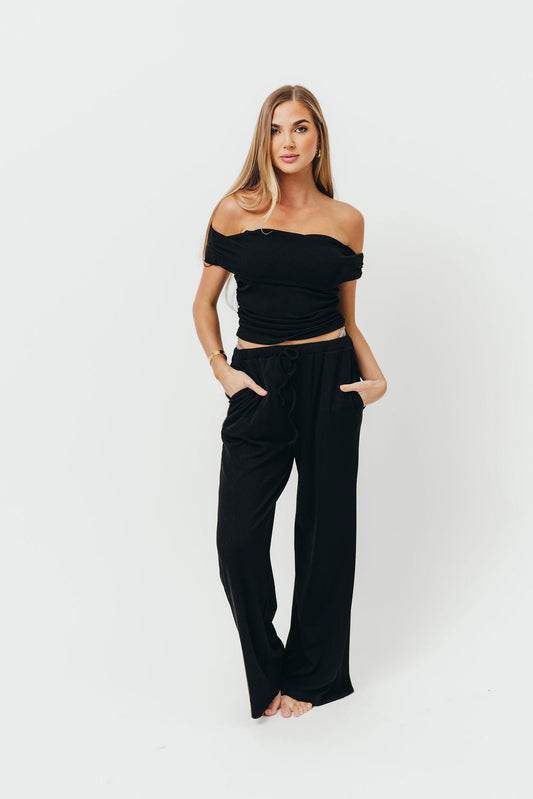 Zendaya Off-Shoulder Top and Drawstring Pants Set in Black