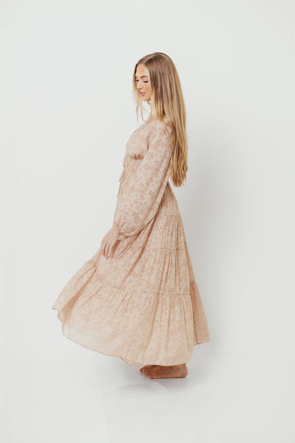 Elyse Maxi Dress in Beige Floral