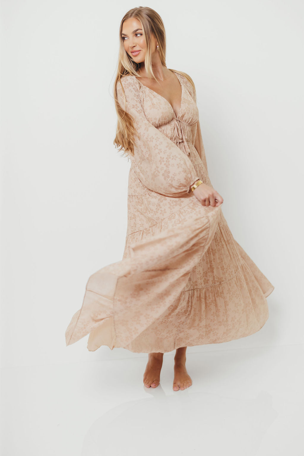 Elyse Maxi Dress in Beige Floral