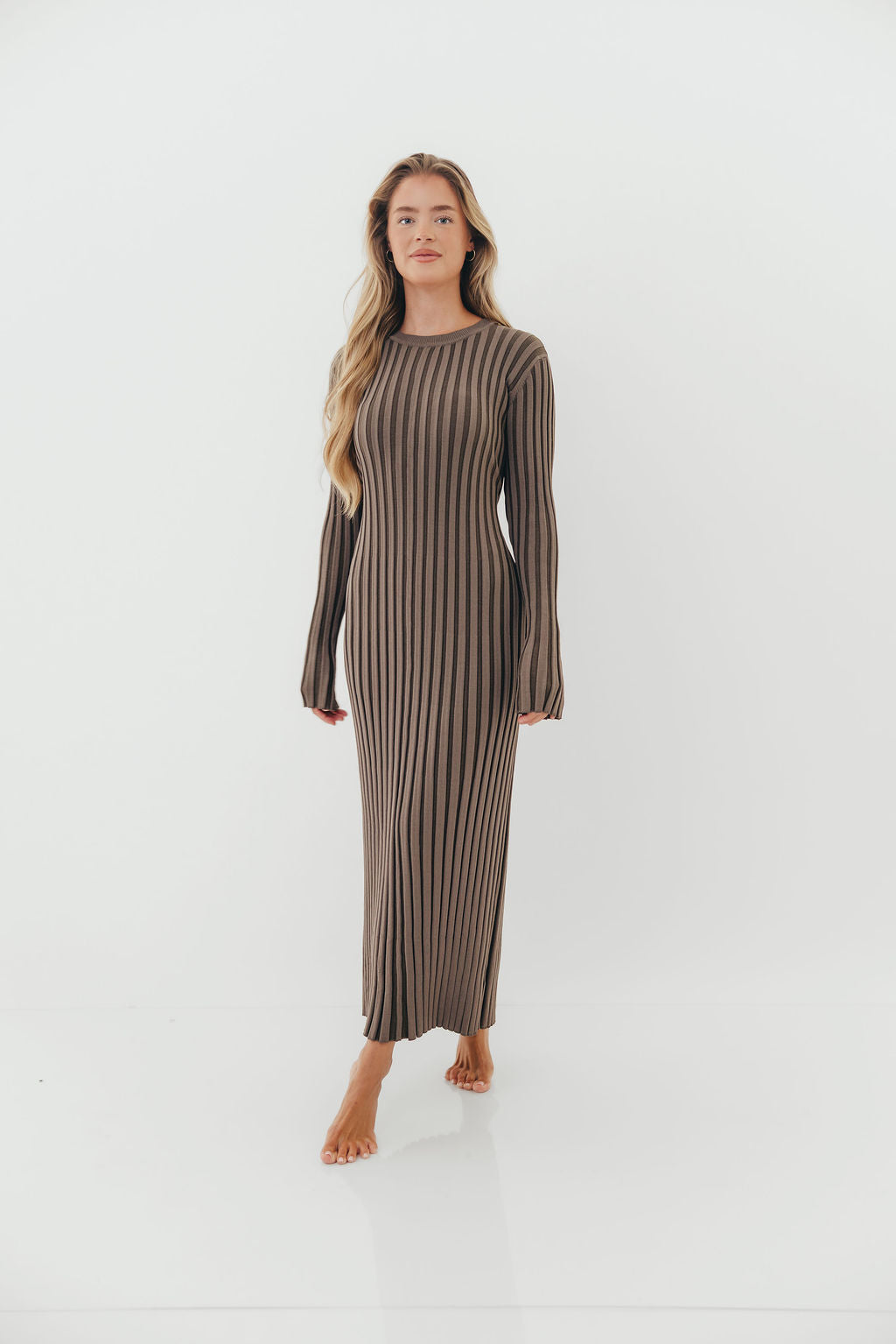 Colette Premium Long Sleeved Ribbed Knit Maxi Dress in Slate - Bump Friendly