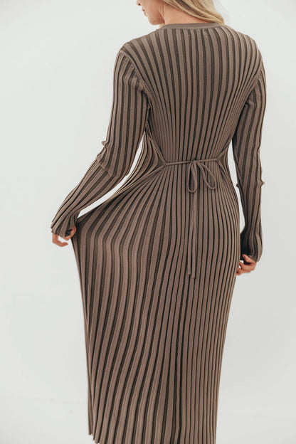 Colette Premium Long Sleeved Ribbed Knit Maxi Dress in Slate - Bump Friendly