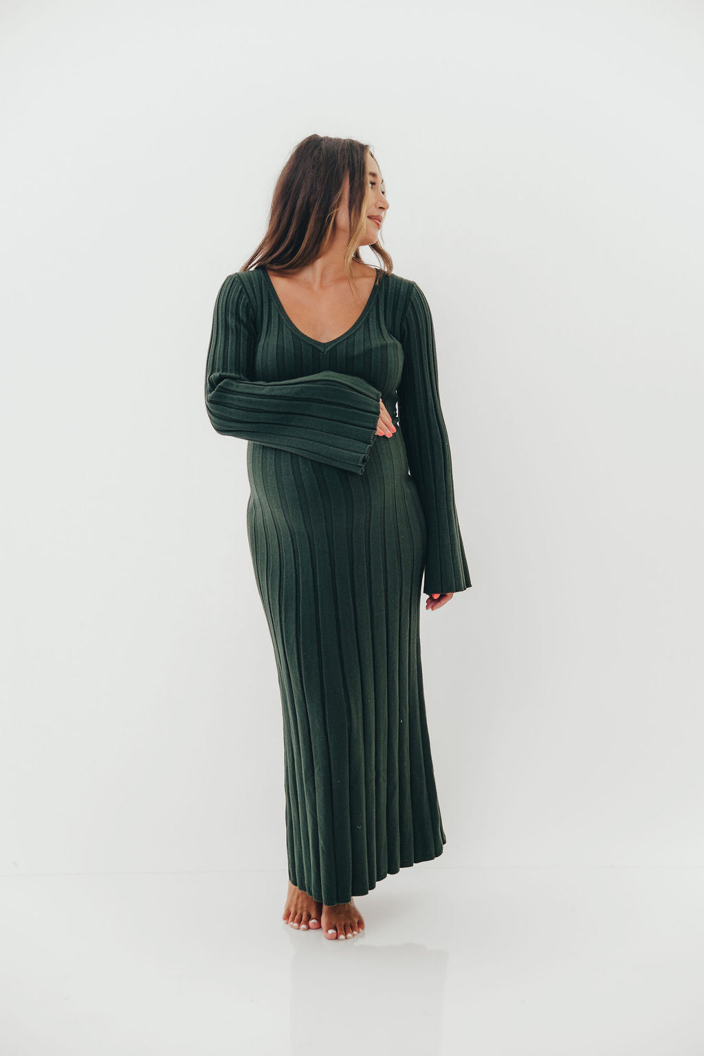 Hearth V-Neck Maxi Dress in Evergreen - Bump Friendly