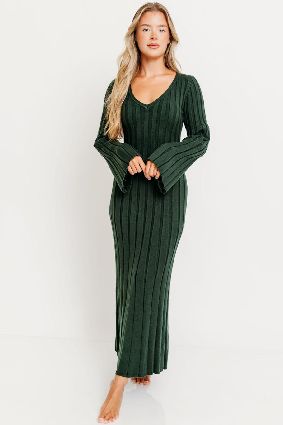 Hearth V-Neck Maxi Dress in Evergreen - Bump Friendly