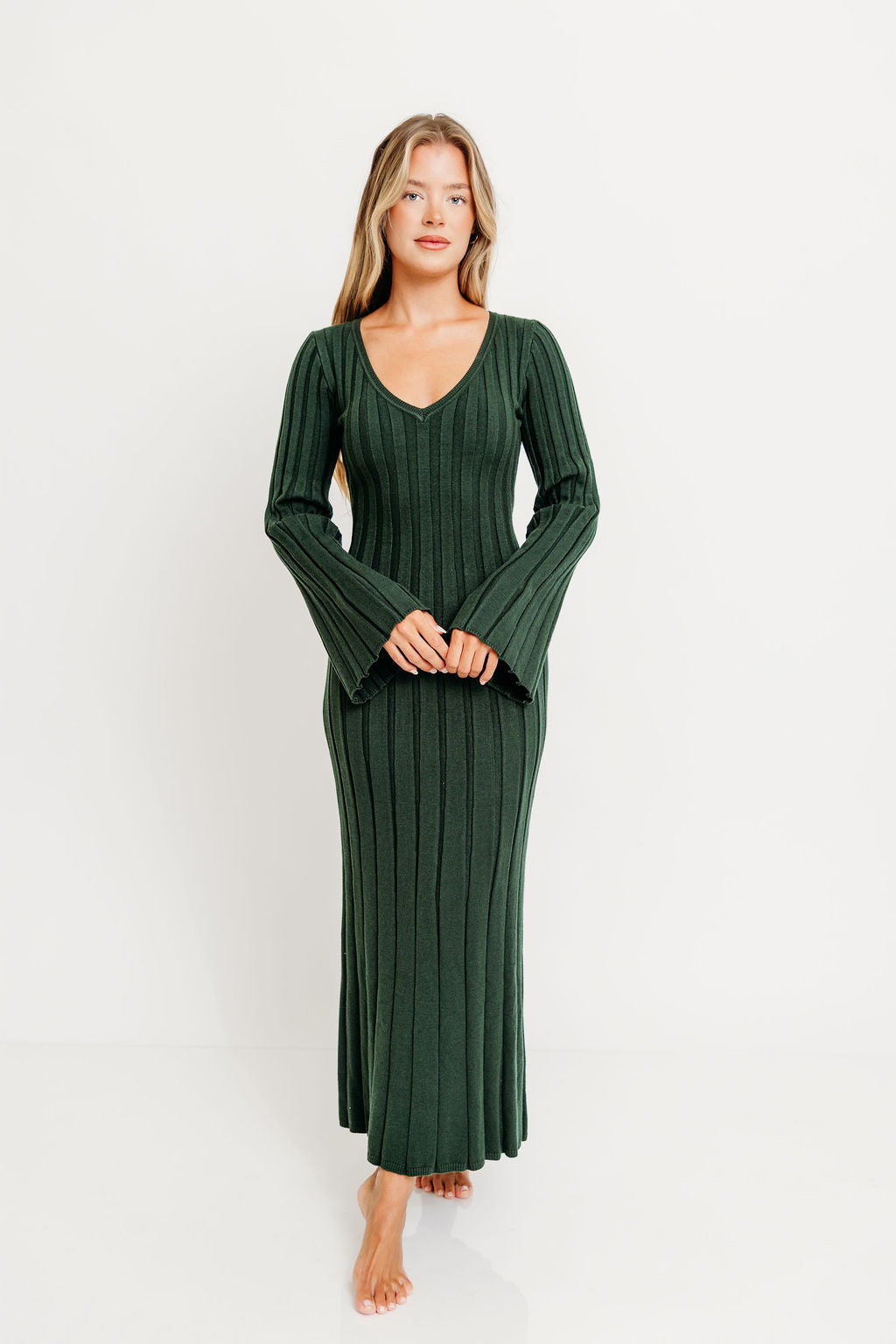 Hearth V-Neck Maxi Dress in Evergreen - Bump Friendly