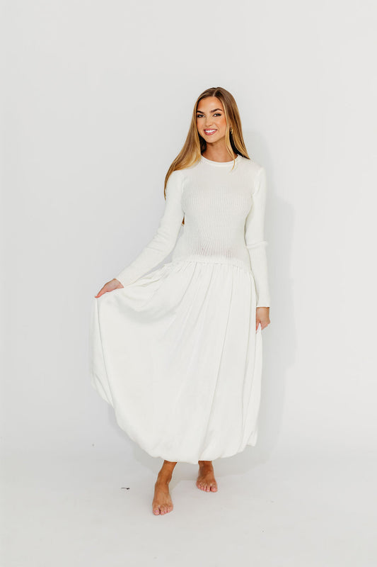 Kerriann Sweater Poplin Mix Maxi Dress in Off-White