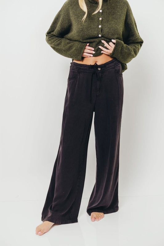 Everett Pants in Black