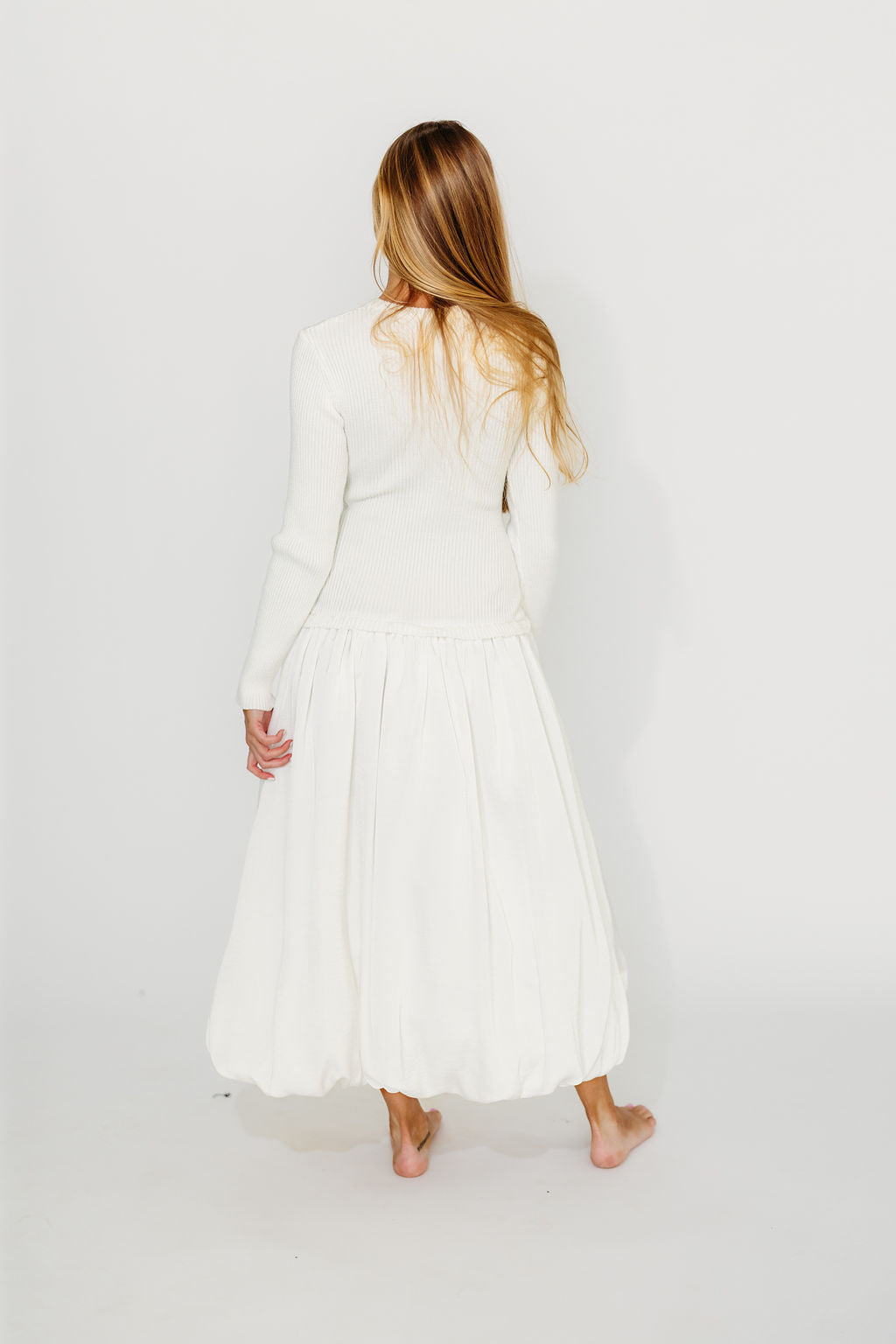 Kerriann Sweater Poplin Mix Maxi Dress in Off-White