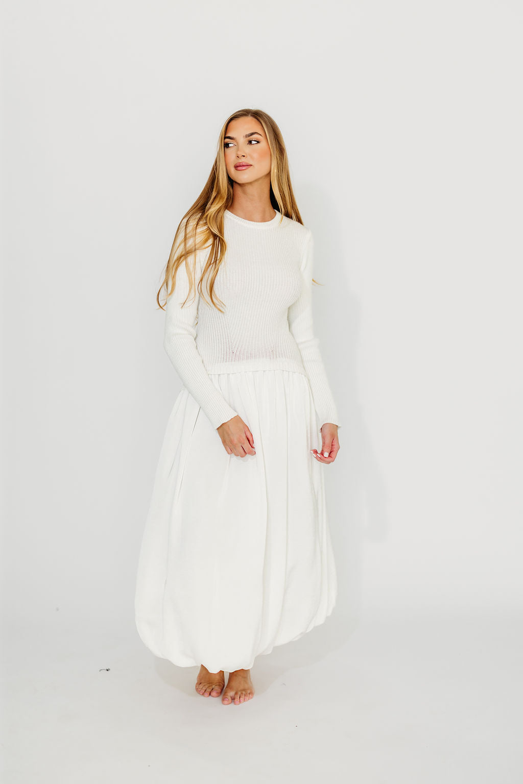 Kerriann Sweater Poplin Mix Maxi Dress in Off-White