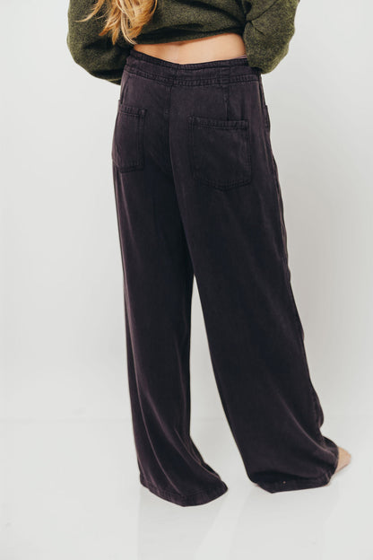 Everett Pants in Black