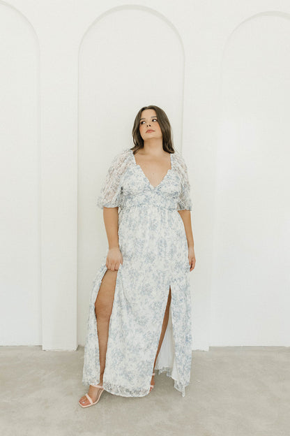 Daphne High Slit Eyelet Detail Maxi Dress in Blue and White Floral - Inclusive Sizing