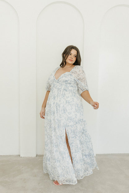 Daphne High Slit Eyelet Detail Maxi Dress in Blue and White Floral - Inclusive Sizing