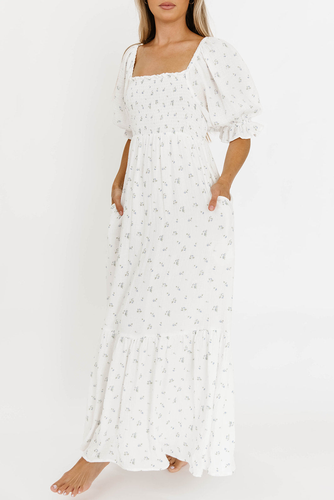 Livvy 100% Cotton Maxi Dress in Off-White / Blue Floral - Bump Friendly & Inclusive Sizing