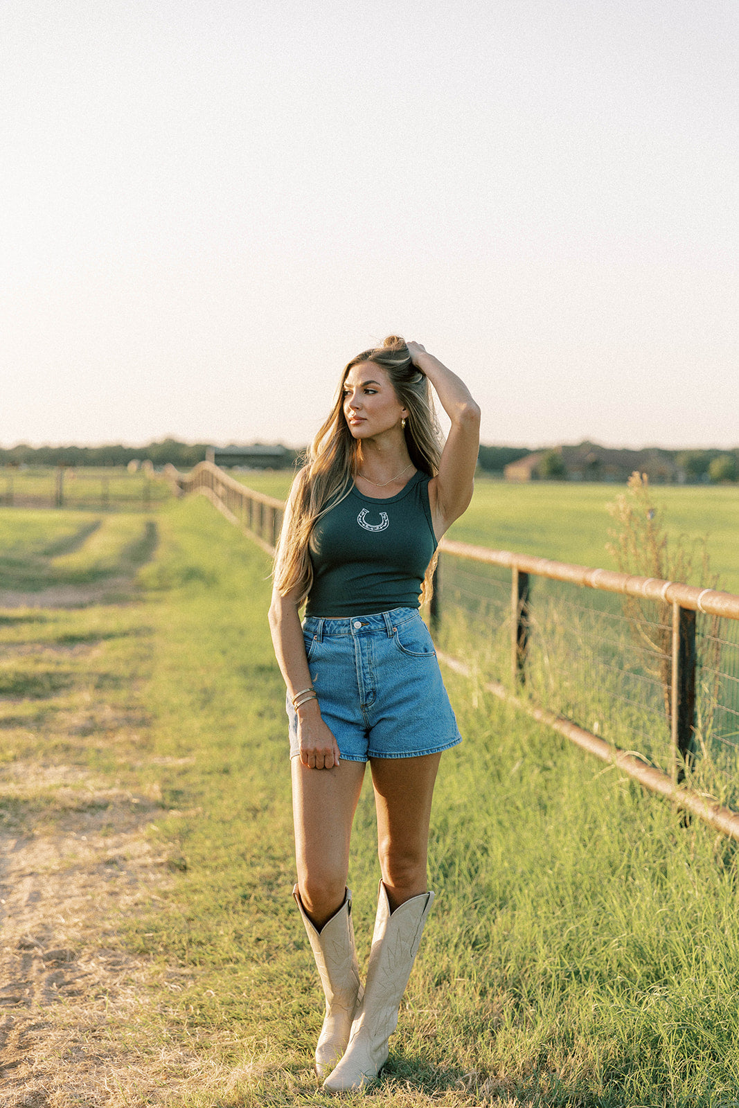 AJ Horseshoe Tank in Hunter Green